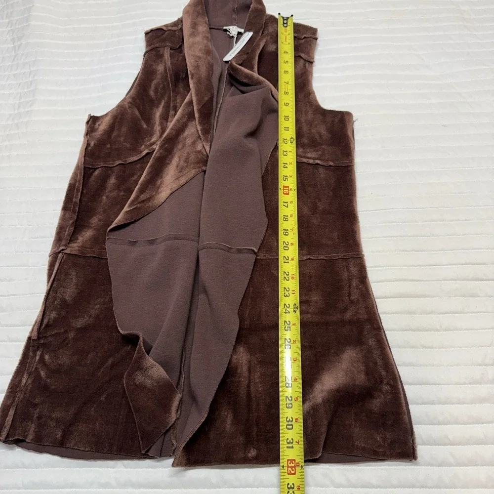 NWT Charming Charlie Women's‎ Reversible Faux Fur Vest Cardigan Size Medium